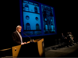 CISA3 Director Maurizio Seracini presents a thermographical scan of the facade of the Palazzo Medici. CISA3 will be using various techniques, including thermography and laser scanning, to create a high-resolution 3-D digital representation of the palace. 