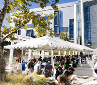 The third annual Metagenomics Conference, hosted by Calit2 at UCSD, drew more than 250 participants