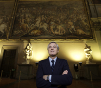 Maurizio Seracini in the Palazzo Vecchio