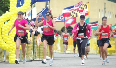 Rock n Roll Marathon runners