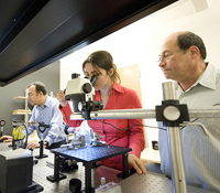 CIAN, Calit2 and Agilent unveil new lab to test photonics at the chip scale.