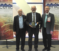 Laurin Herr (center) accepts 2011 CENIC award for CineGrid-led team