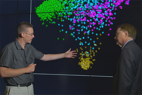 Center for Microbiome Innovation director Rob Knight (left) and Calit2 director Larry Smarr