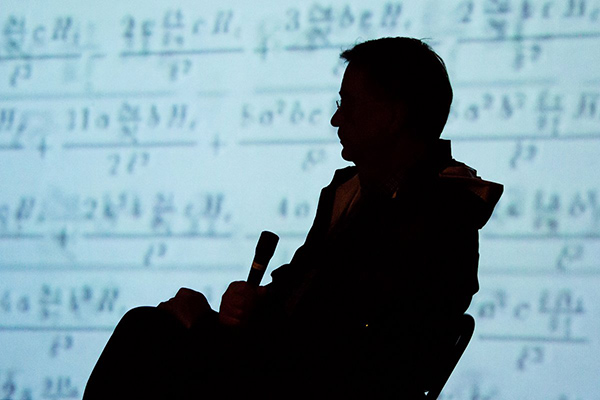 Calit2 director Larry Smarr marks NCSA 30th anniversary at Pygmalion Festival