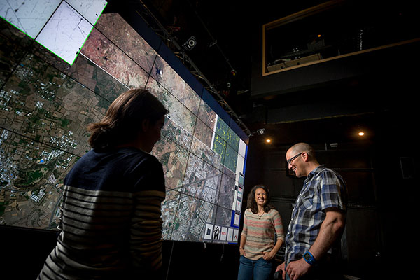 From left, Big Pixel Initiative research assistants Karla Yee-Amezaga and Stephanie Vallarino study 