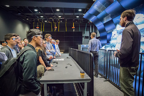 La Jolla Country Day students visit the WAVE display in SME