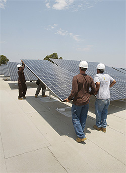 Installing photovoltaic panels at UCSD