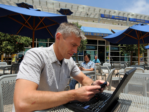Per Johansson, principal development engineer for wireless networking in the UCSD division of Calit2, studies bluemap data
